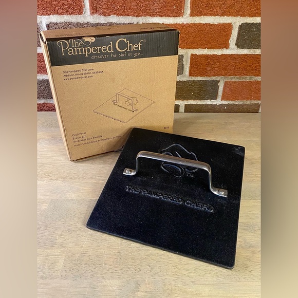 Pampered Chef Kitchen Pampered Chef Grill Press Cast Iron 2875nib